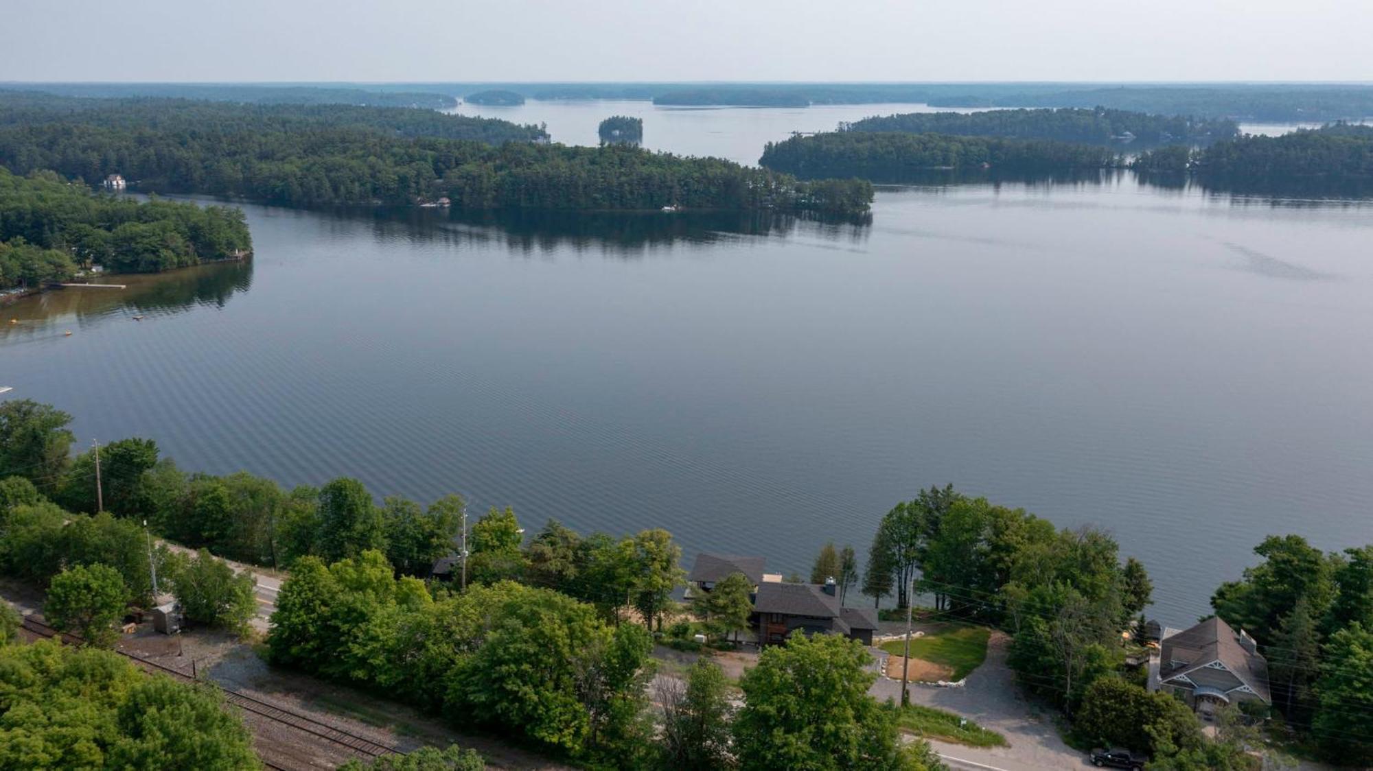 Tranquil Shores Mactier Exterior photo