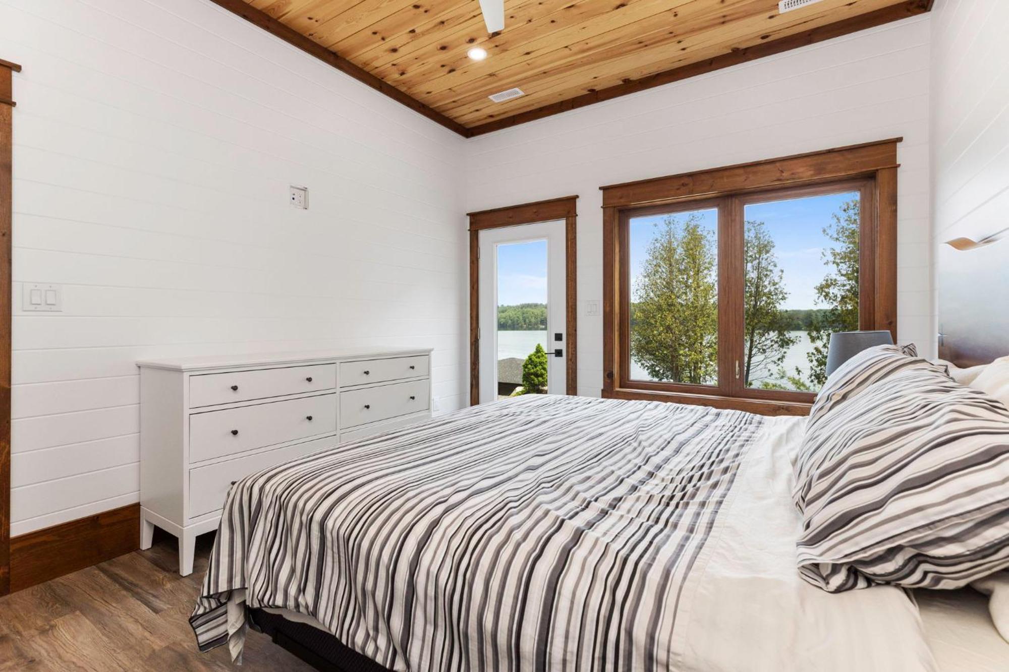 Tranquil Shores Mactier Exterior photo